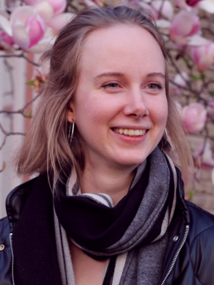 Portrait-Sardi-Katalin.jpg